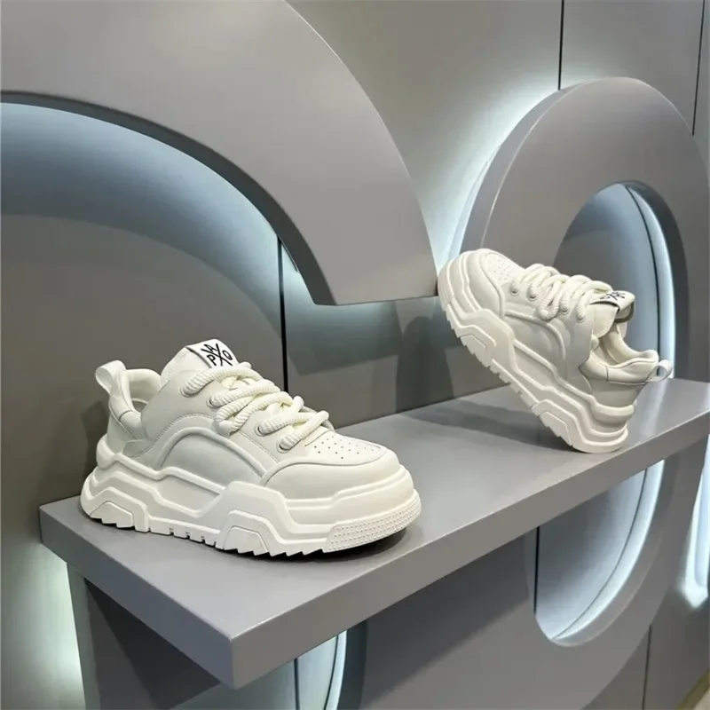Zapatos de hombre de estilo de - Mens Fashion Trainers 2025 reseña y precio