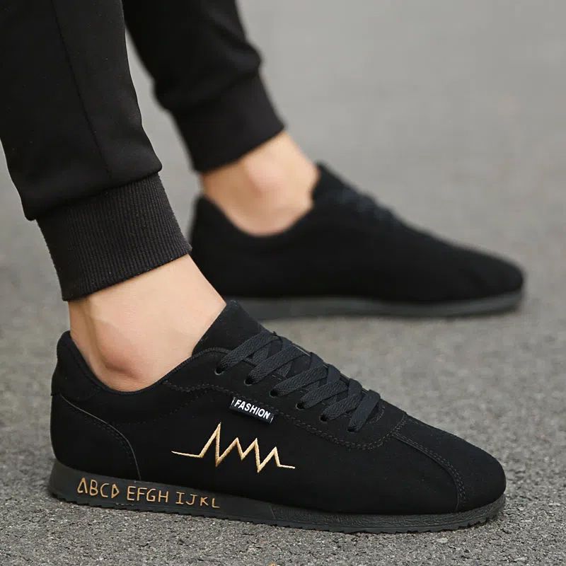 Zapatillas Bajas de Lona Rojas - Mens Fashion Trainers 2025 reseña y precio